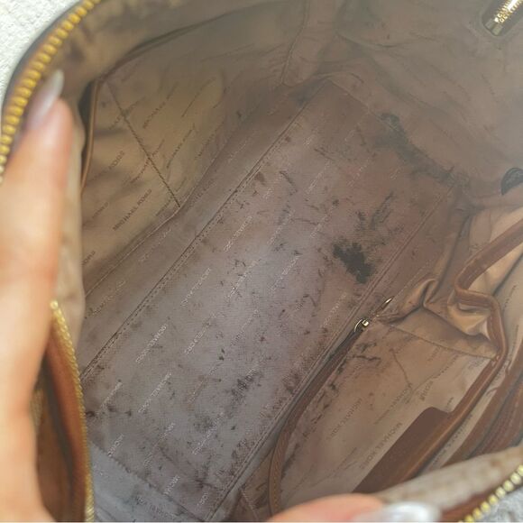 MICHAEL KORS Medium Mercer Heritage Duffle Boston Speedy Monogram Tote Bag - Picture 9 of 12